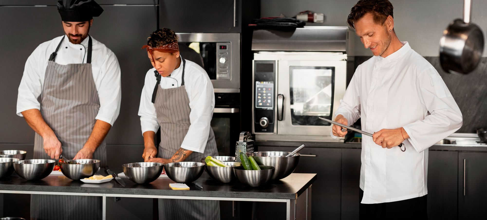 Instruirea personalului în utilizarea echipamentelor profesionale